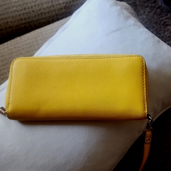 Michael Kors Jet Set Travel Continental Leather - Picture 3 of 10